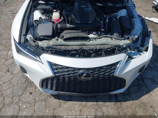 44632337 :رقم المزاد ، JTHDA1D21P5125519 vin ، 2023 Lexus Is 300 مزاد بيع