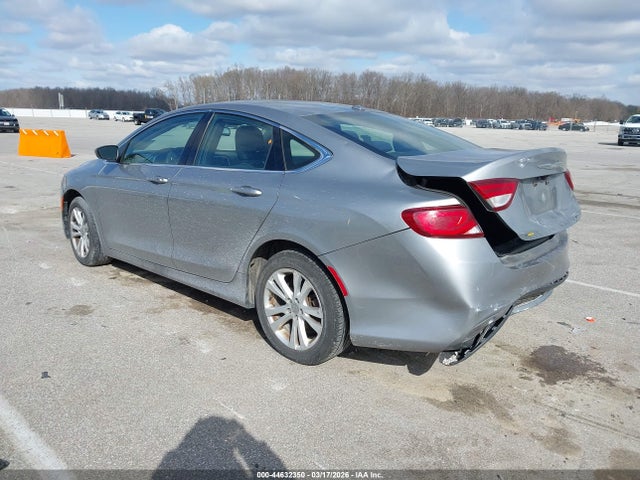 2016 CHRYSLER 200 1C3CCCAB1GN154241 Photo 2
