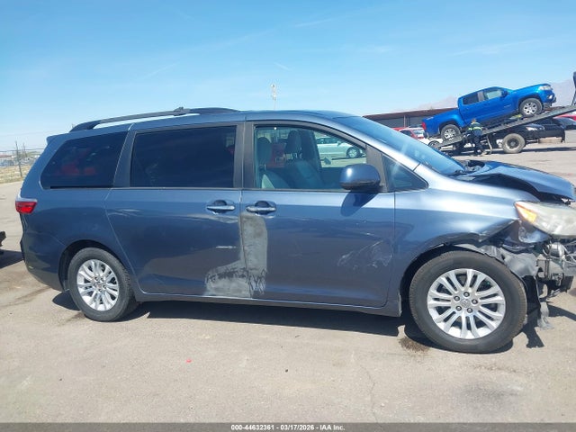 5TDYK3DC3GS714537 Toyota Sienna Xle 8 Passenger