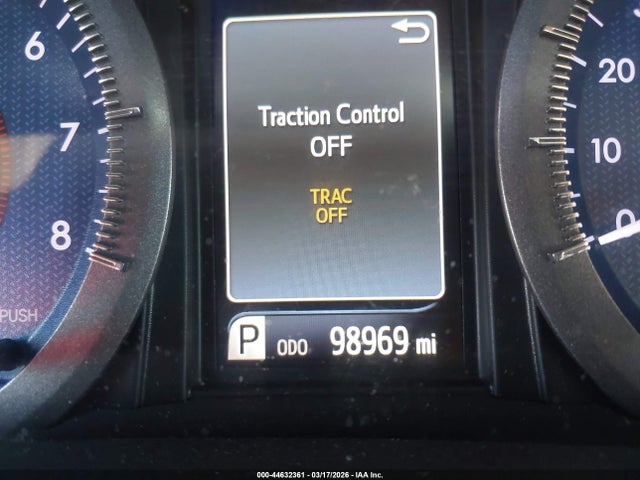 5TDYK3DC3GS714537 Toyota Sienna Xle 8 Passenger