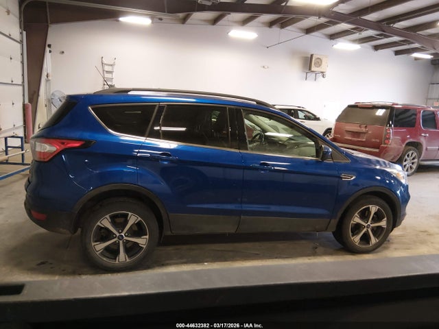 1FMCU9HD1JUD21015 Ford ESCAPE SEL