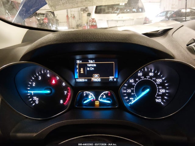 1FMCU9HD1JUD21015 Ford ESCAPE SEL