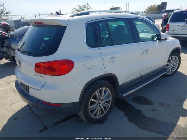 WVGAV3AX5EW510993 Volkswagen Tiguan Sel