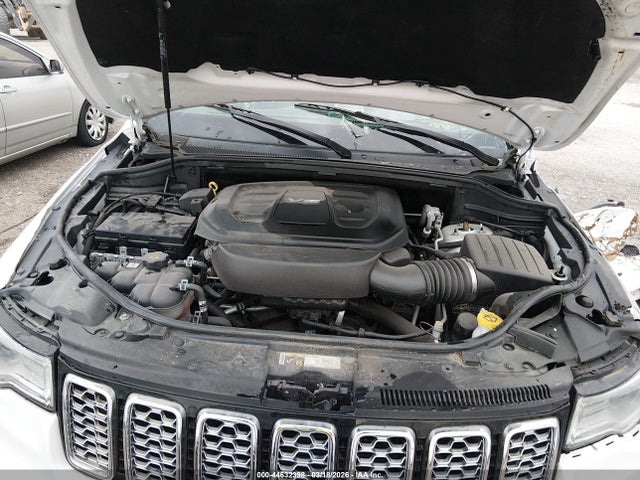 1C4RJFCGXHC755165 Jeep Grand Cherokee Overland 4x4