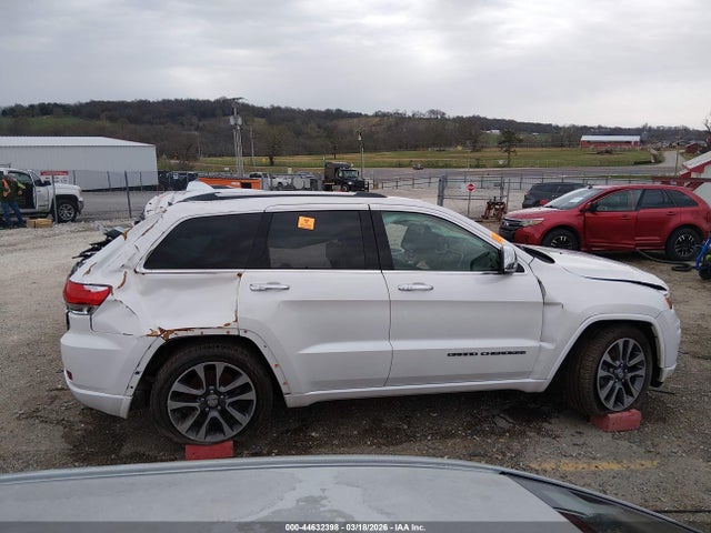 1C4RJFCGXHC755165 Jeep Grand Cherokee Overland 4x4