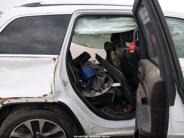 1C4RJFCGXHC755165 Jeep Grand Cherokee Overland 4x4