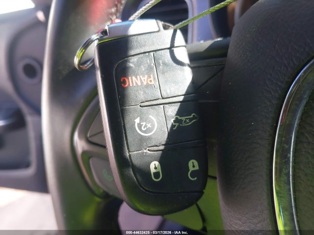 44632425 :رقم المزاد ، 2C3CDXBG6FH725230 vin ، 2015 Dodge Charger Se مزاد بيع