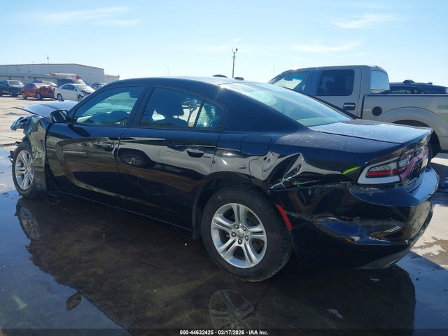 44632425 :رقم المزاد ، 2C3CDXBG6FH725230 vin ، 2015 Dodge Charger Se مزاد بيع