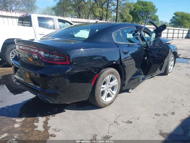 44632425 :رقم المزاد ، 2C3CDXBG6FH725230 vin ، 2015 Dodge Charger Se مزاد بيع