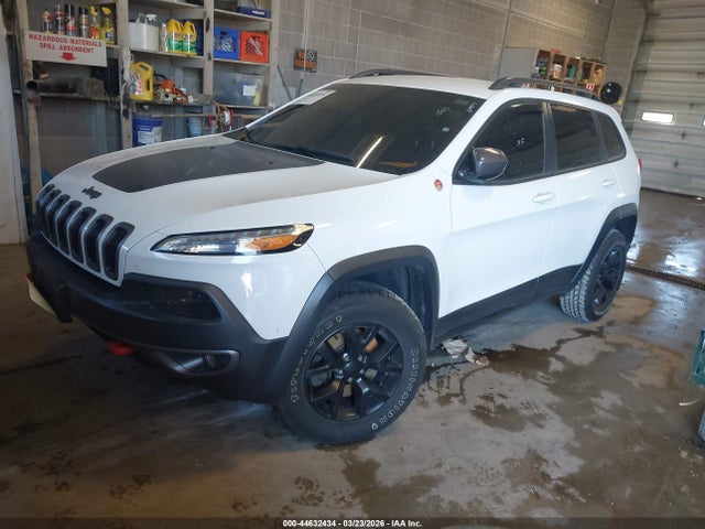 44632434 :رقم المزاد ، 1C4PJMBS1GW163927 vin ، 2016 Jeep Cherokee Trailhawk مزاد بيع