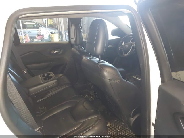 44632434 :رقم المزاد ، 1C4PJMBS1GW163927 vin ، 2016 Jeep Cherokee Trailhawk مزاد بيع