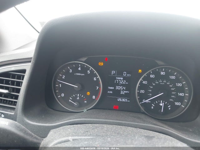 Hyundai ELANTRA SE 2018 KMHD74LFXJU565866 Image 7
