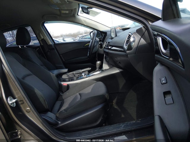 Продаж на аукціоні авто 2016 Mazda Mazda3 I Sport, vin: JM1BM1J70G1324634, номер лоту: 44632462