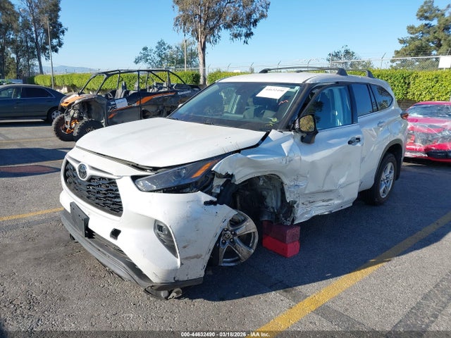 5TDZZRAH7NS130190 Toyota Highlander Le