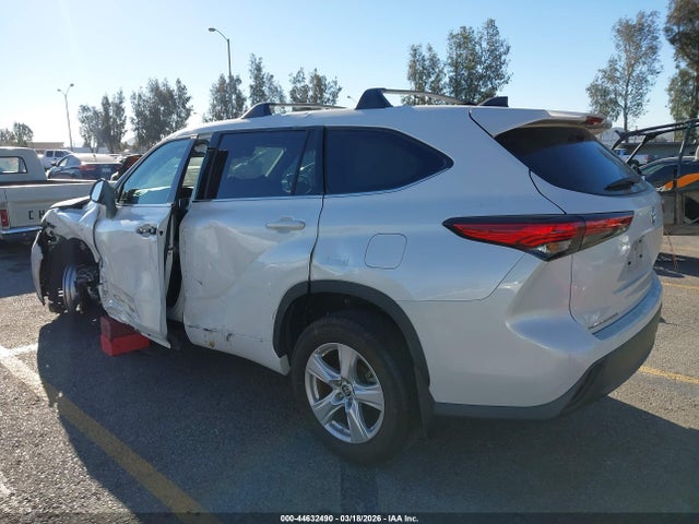 5TDZZRAH7NS130190 Toyota Highlander Le