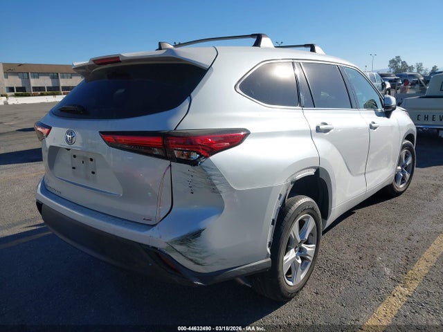 5TDZZRAH7NS130190 Toyota Highlander Le