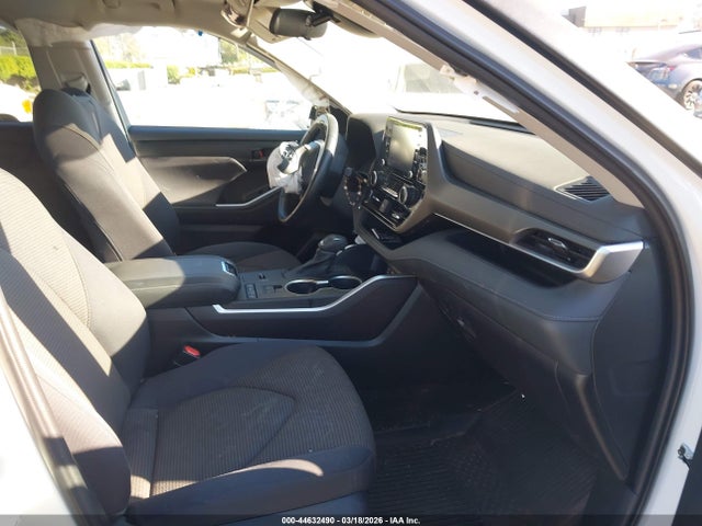 5TDZZRAH7NS130190 Toyota Highlander Le