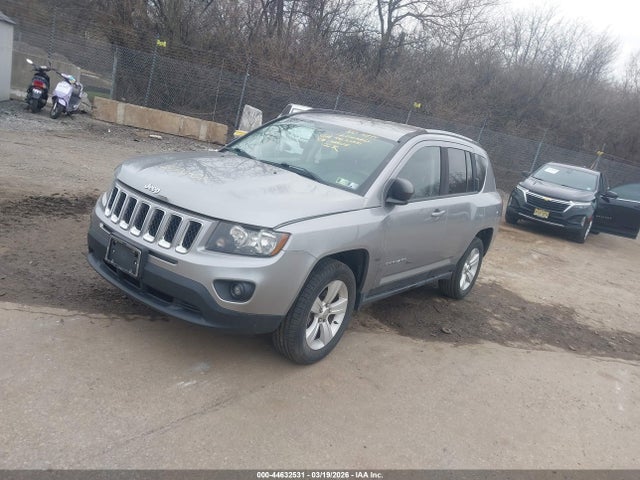 1C4NJDBB9FD424108 Jeep Compass Sport