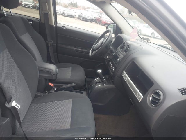 1C4NJDBB9FD424108 Jeep Compass Sport