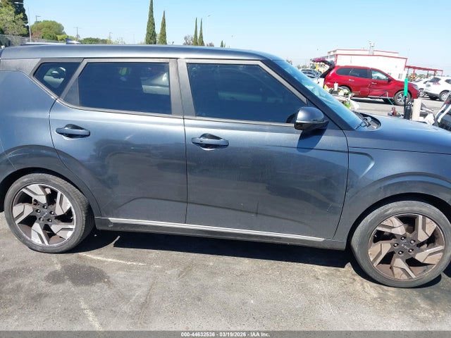 2023 Kia Soul Gt-line მანქანა იყიდება აუქციონზე, vin: KNDJ53AUXP7196202, აუქციონის ნომერი: 44632536