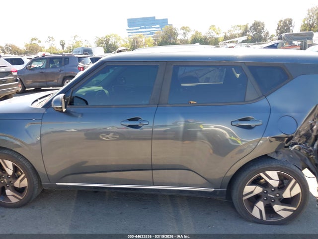 2023 Kia Soul Gt-line მანქანა იყიდება აუქციონზე, vin: KNDJ53AUXP7196202, აუქციონის ნომერი: 44632536