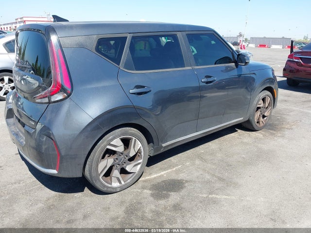 2023 Kia Soul Gt-line მანქანა იყიდება აუქციონზე, vin: KNDJ53AUXP7196202, აუქციონის ნომერი: 44632536