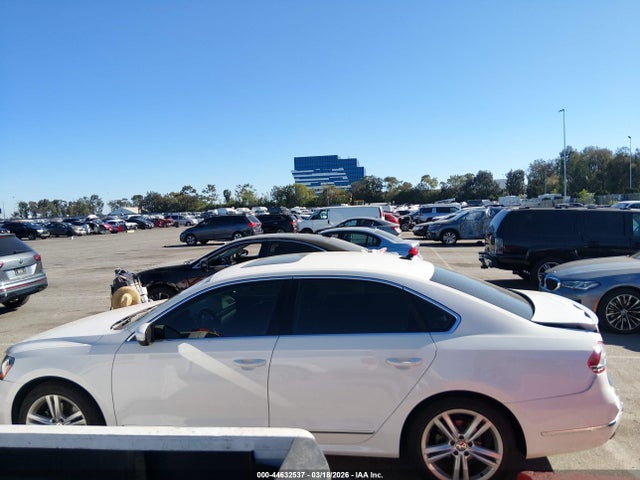 Продажа на аукционе авто 2015 Volkswagen Passat 1.8t Sel Premium, vin: 1VWCT7A35FC055425, номер лота: 44632537