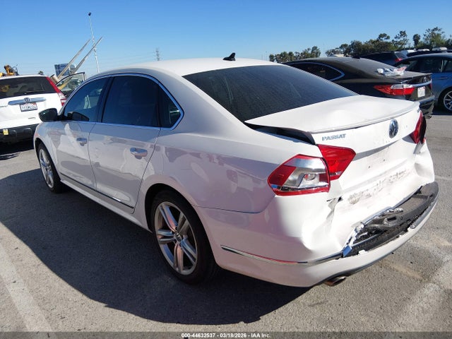 Продажа на аукционе авто 2015 Volkswagen Passat 1.8t Sel Premium, vin: 1VWCT7A35FC055425, номер лота: 44632537