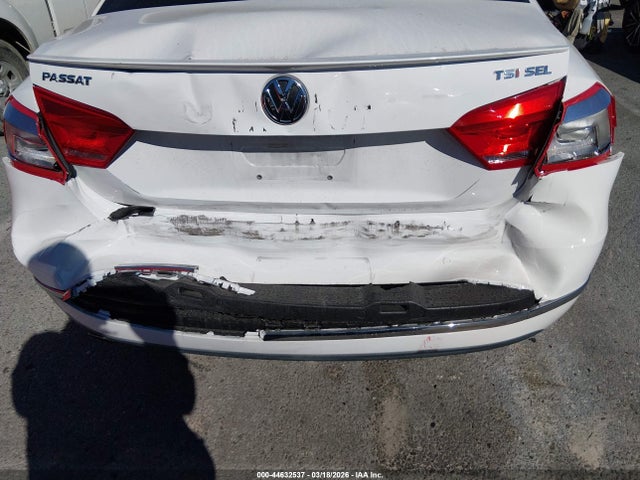 Продажа на аукционе авто 2015 Volkswagen Passat 1.8t Sel Premium, vin: 1VWCT7A35FC055425, номер лота: 44632537