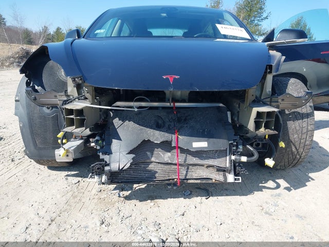 44632578 :رقم المزاد ، 5YJ3E1EB1KF231041 vin ، 2019 Tesla Model 3 Long Range/performance مزاد بيع