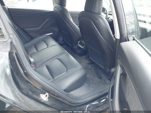 44632578 :رقم المزاد ، 5YJ3E1EB1KF231041 vin ، 2019 Tesla Model 3 Long Range/performance مزاد بيع