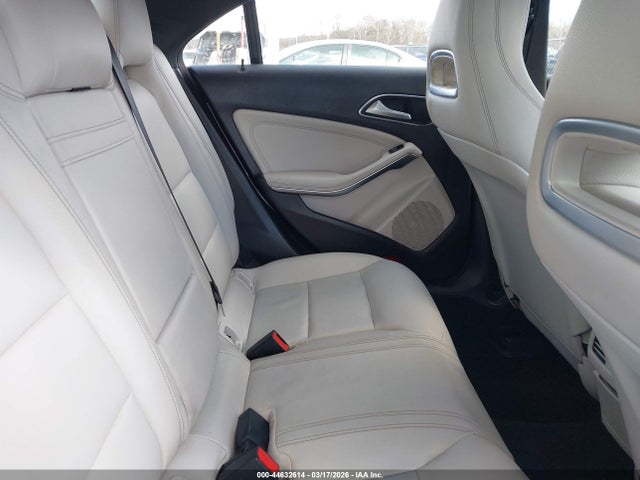 Продажа на аукционе авто 2016 Mercedes-benz Cla 250 4matic, vin: WDDSJ4GB3GN307301, номер лота: 44632614