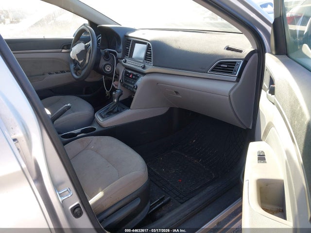 Продажа на аукционе авто 2018 Hyundai Elantra Sel, vin: 5NPD84LF5JH307377, номер лота: 44632617
