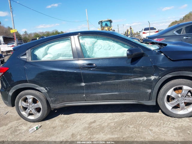 2022 Honda Hr-v Awd Lx მანქანა იყიდება აუქციონზე, vin: 3CZRU6H34NM724432, აუქციონის ნომერი: 44632628
