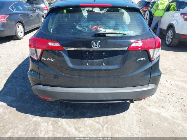 2022 Honda Hr-v Awd Lx მანქანა იყიდება აუქციონზე, vin: 3CZRU6H34NM724432, აუქციონის ნომერი: 44632628