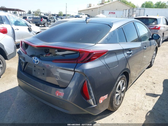 2017 TOYOTA PRIUS PRIME JTDKARFP8H3000658 Photo 3