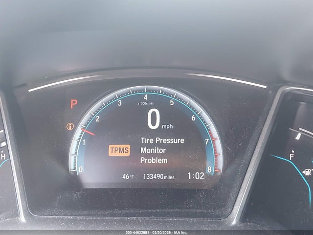 Продажа на аукционе авто 2018 Honda Civic Ex, vin: 2HGFC2F73JH563043, номер лота: 44632651