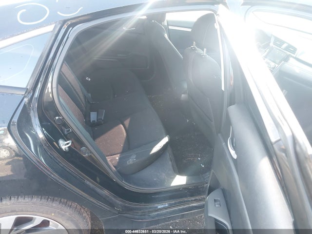 Продажа на аукционе авто 2018 Honda Civic Ex, vin: 2HGFC2F73JH563043, номер лота: 44632651