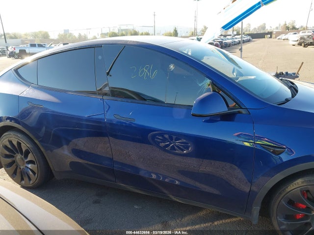 7SAYGDEF8NF382342 Tesla Model Y Performance Dual Motor All-wheel Drive