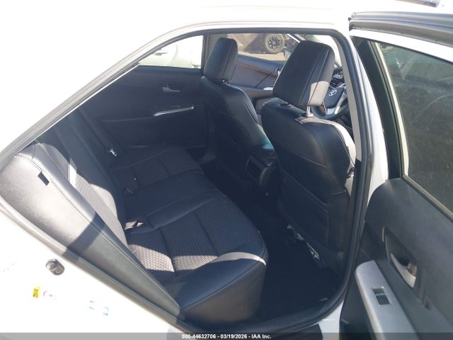 44632706 :رقم المزاد ، 4T1BF1FK5EU776254 vin ، 2014 Toyota Camry Se مزاد بيع