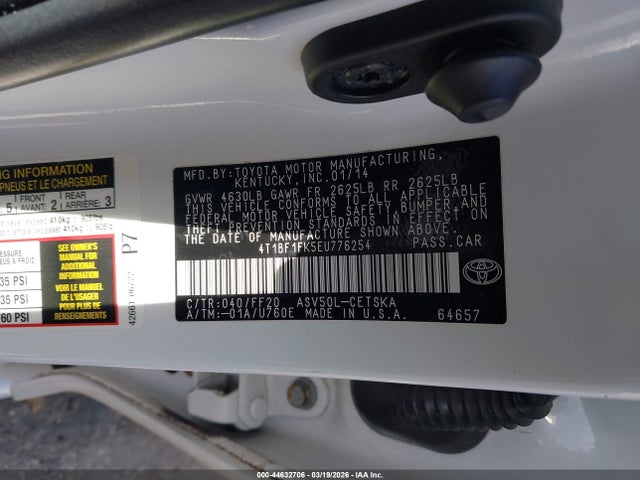 44632706 :رقم المزاد ، 4T1BF1FK5EU776254 vin ، 2014 Toyota Camry Se مزاد بيع