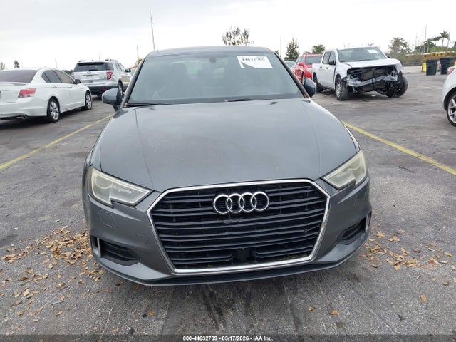 44632709 :رقم المزاد ، WAUAUGFF0H1024170 vin ، 2017 Audi A3 2.0t Premium مزاد بيع