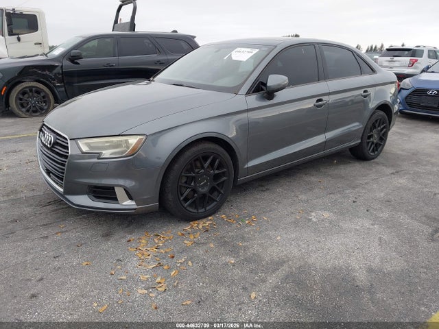 44632709 :رقم المزاد ، WAUAUGFF0H1024170 vin ، 2017 Audi A3 2.0t Premium مزاد بيع