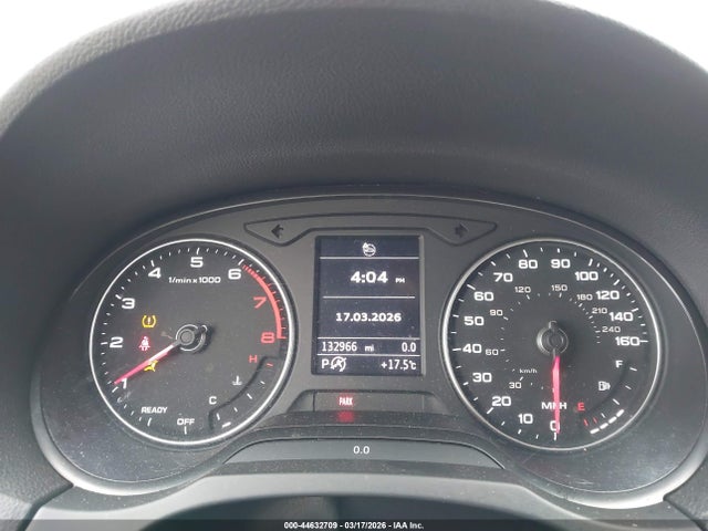 44632709 :رقم المزاد ، WAUAUGFF0H1024170 vin ، 2017 Audi A3 2.0t Premium مزاد بيع