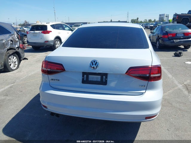 2017 Volkswagen Jetta 1.4t S მანქანა იყიდება აუქციონზე, vin: 3VW2B7AJ6HM356607, აუქციონის ნომერი: 44632734