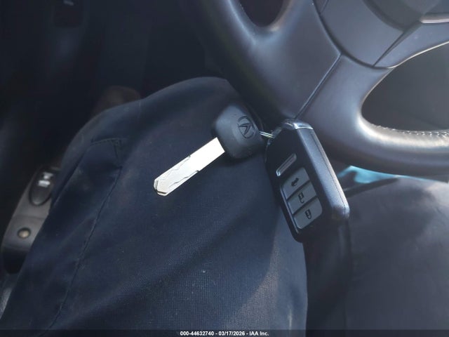 44632740 :رقم المزاد ، 19VDE1F35FE000112 vin ، 2015 Acura Ilx 2.0l مزاد بيع