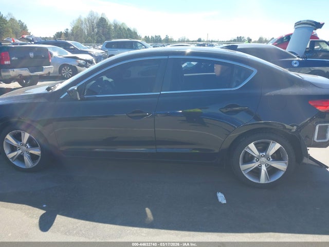 44632740 :رقم المزاد ، 19VDE1F35FE000112 vin ، 2015 Acura Ilx 2.0l مزاد بيع