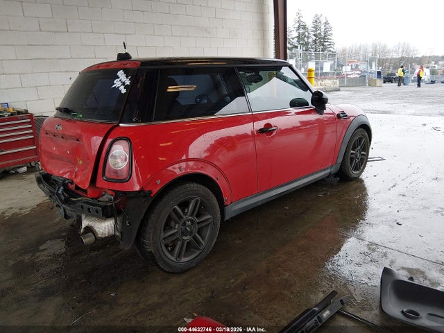 2011 MINI COOPER WMWSU3C58BT094598 Photo 3