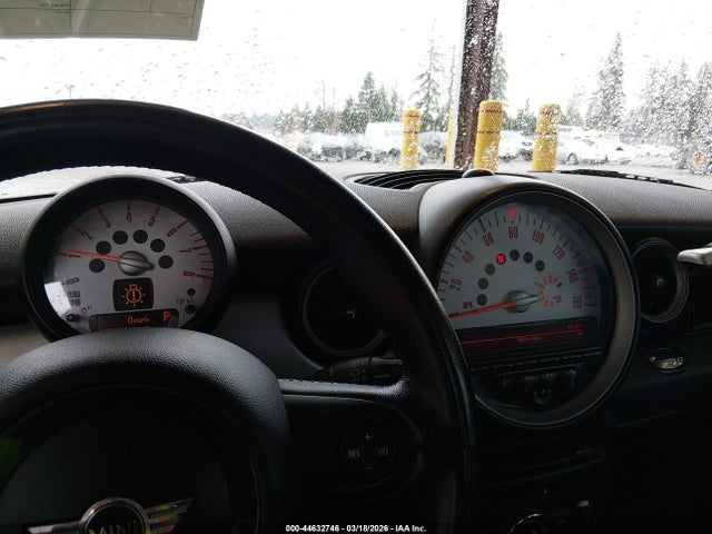 2011 MINI COOPER WMWSU3C58BT094598 Photo 6