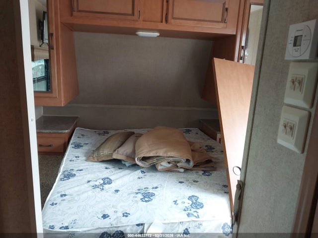 Продажа на аукционе авто 2015 Palomino Puma 25rs Travel Trailer, vin: 4X4TPUA28FP055158, номер лота: 44632772